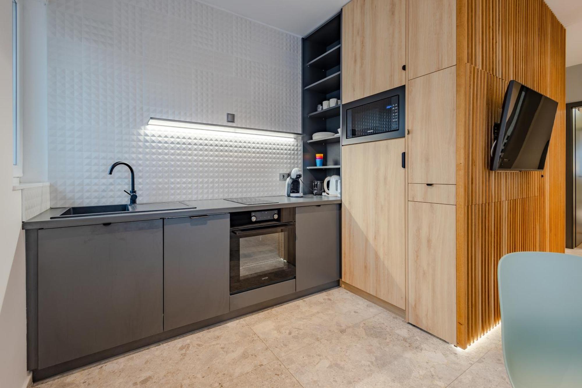 Vitorlas Wellness Apartman Siofok By Bltn Exterior photo
